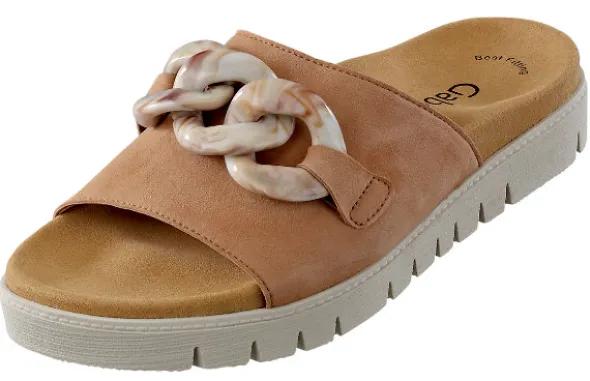 Gabor Pantolette mit breitem und verziertem Ristband