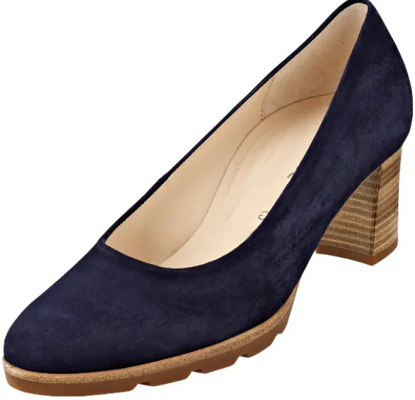 Pumps mit Blockabsatz und leichter Plateausohle