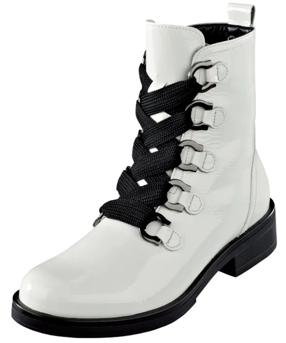 Schnürstiefelette mit kräftigen Metallringen von Gabor