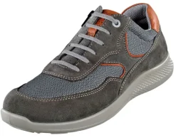 Sportlicher Sneaker mit zu öffnendem Reißverschluss an der Innenseite